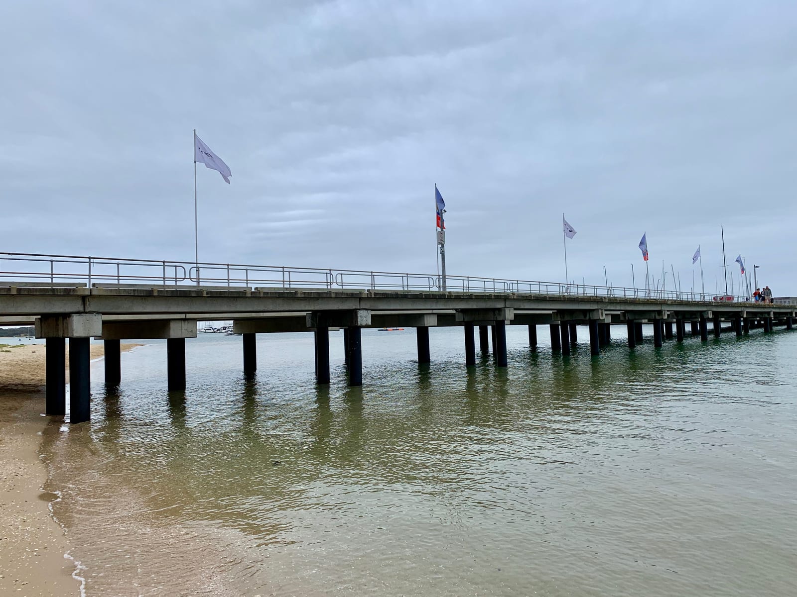 Blairgowrie Pier — Wikimedia Commons | License: CC-BY-SA-3.0 | Source: http://commons.wikimedia.org/wiki/Special:FilePath/Blairgowrie%20Marina%2C%20Blairgowrie%2C%20Victoria%2001.jpg